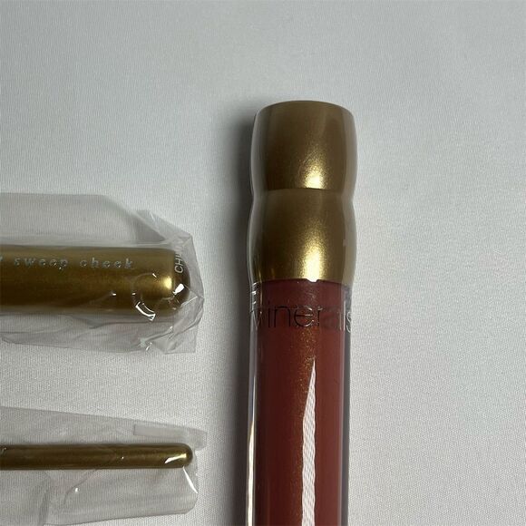 BareMinerals 10Piece Makeup Set (blush, shadow, liner, finishing, brushes, lip) - Picture 6 of 7